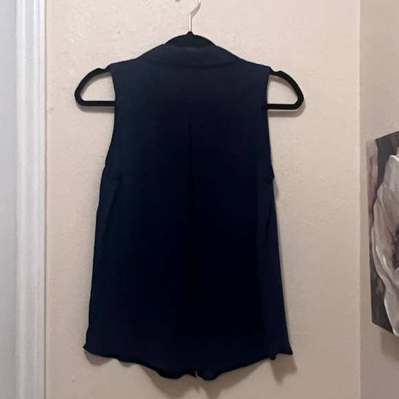 Papaya Navy Blouse‎ - Picture 3 of 3